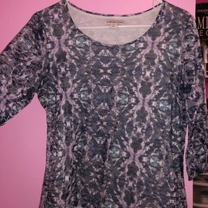 Geometric mid sleeve shirt